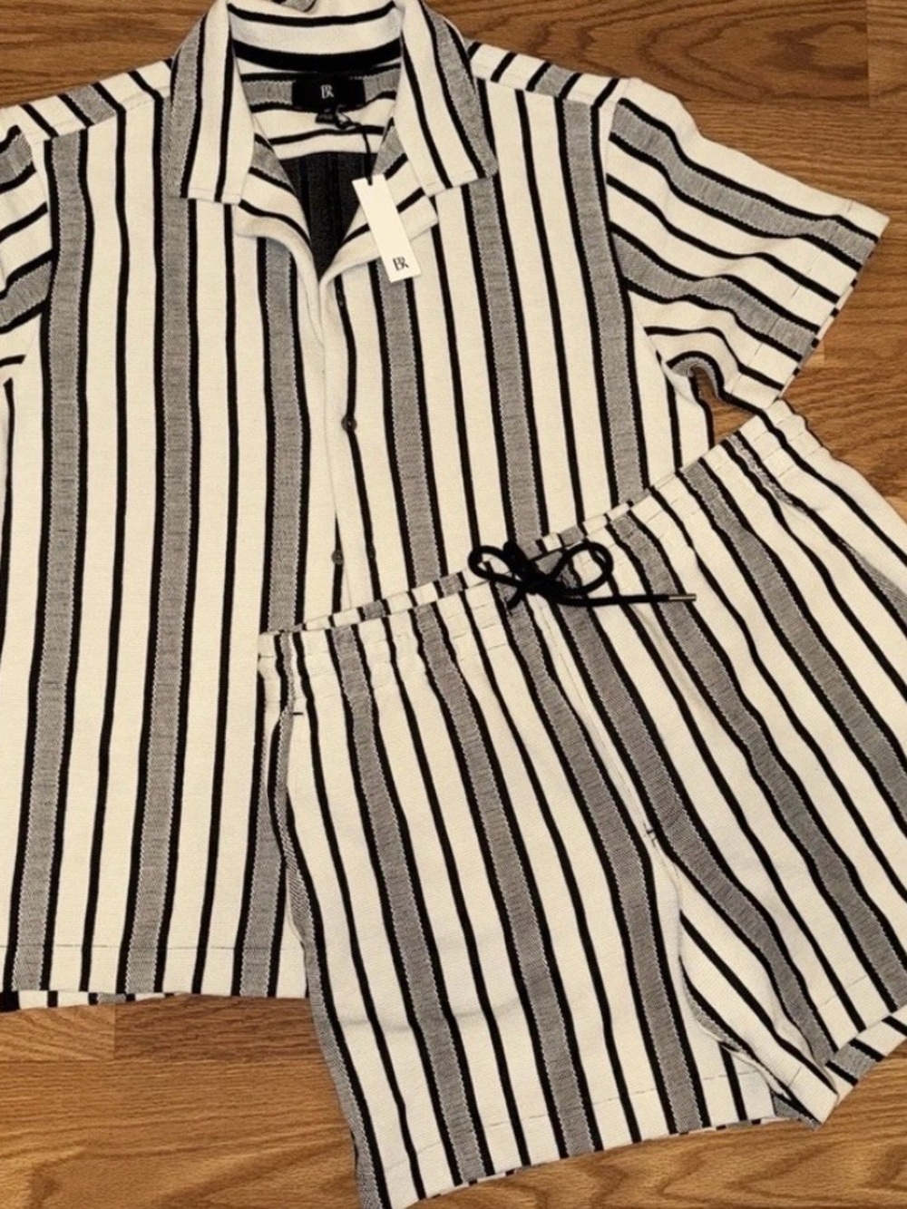 Banana Republic Black/White Vertical Stripe Short-Sleeve Button-Down Short Set